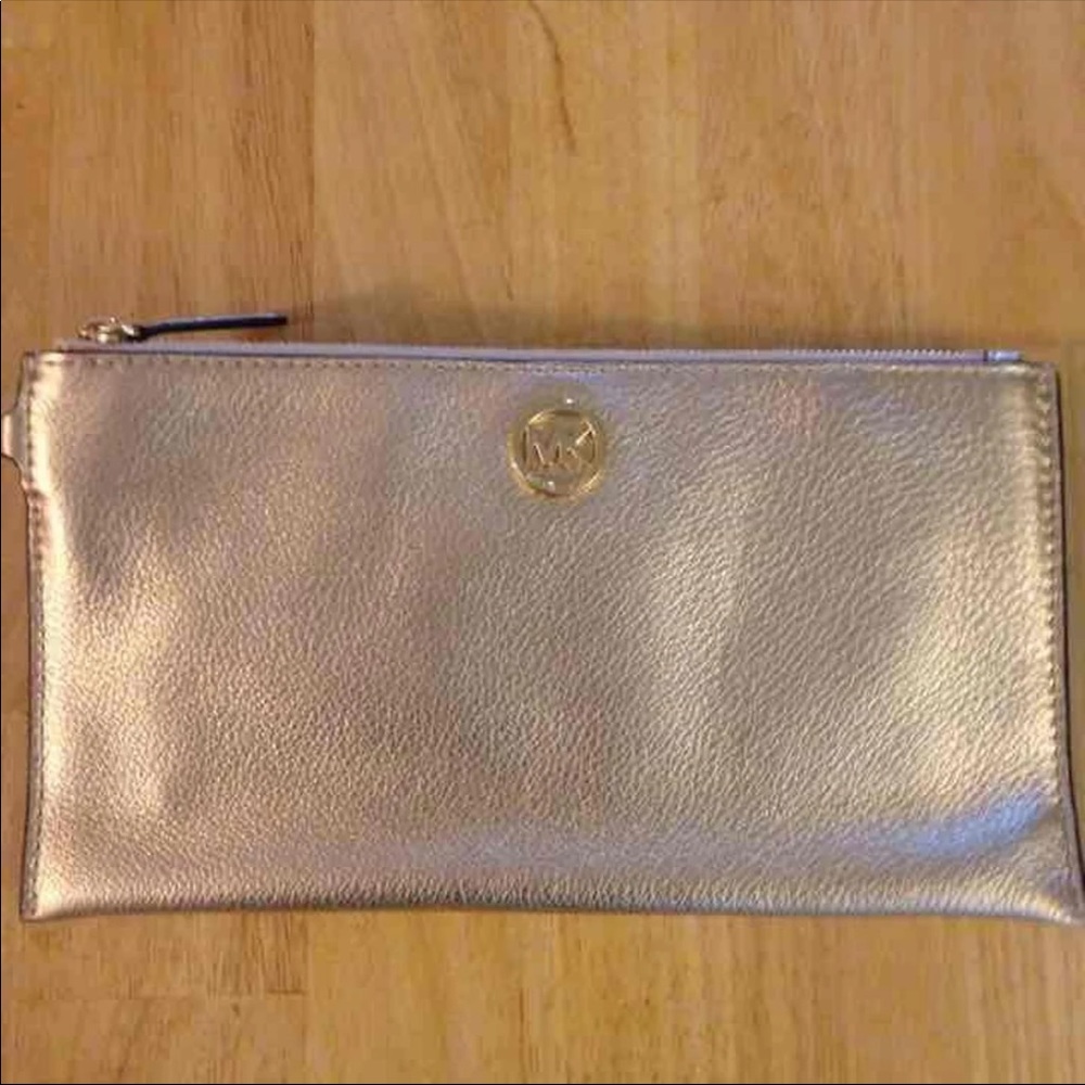 Michael Kors nwt gold wristlet